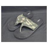 Cato Ladies Sz 10 Camo & Black Platform Flip Flops