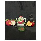 4-Piece Apple Themed Kitchen Decor Lot