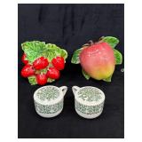 VTG Ceramic Fruit Wall Pockets & Shakers