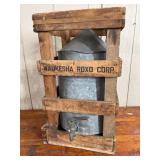Waukesha Roxo Water Dispenser & Crate