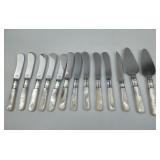 Universal Str. Mother-of-Pearl Flatware