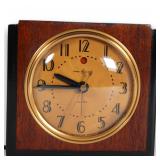 'Brisk' 7H132 GE Wood Alarm Clock