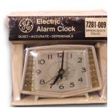NOS 'Sandalwood' 7281-009 GE Clock