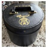 NICE vintage Masonic Shriner fez hat case / Ships