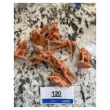 VINTAGE MARX TOYS PLASTIC FIGURES FORT APACHE?