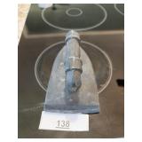 FLAT IRON CAST IRON / SHIPS