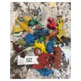 LOT OF PLASTIC DINOSAURS AND MORE ITEMS / SHIPS
