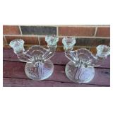 5.5' A PAIR OF IRIS AND HERRINGBONE CANDLE