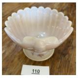 LENNOX PORCELAIN BOWL ACANTHUS LEAF SHAPE