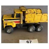 1980S SMALL VINTAGE NYLINT STEEL DUMP TRUCK