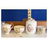 VERY NICE VINTAGE LOT  / Look Close