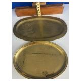2 VINTAGE BRASS SERVING DECOR TRAYS / ships