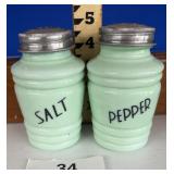 JADEITE GLASS SALT AND PEPPER SHAKER SET / ships