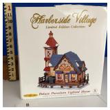 2002 HARBORSIDE VILLAGE SEASIDE CAFÉ / SHIPS