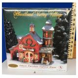 1 HEARTLAND VALLEY CHRISTMAS BARN / SHIPS