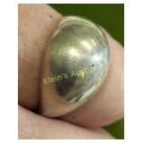 sterling silver dome top ring sz 8 Nice!