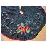 velvet Christmas tree skirt dark green w/poinsetta