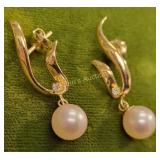 14K yellow gold, diamond & pearl earrings stunning