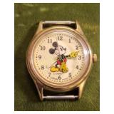 Disney loves mickey mouse watch v515-6128D