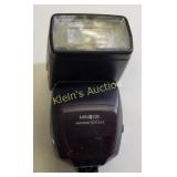 minolta 5200 i flash with bounce zoom swivel