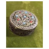 vtg snuff or pill box silver? w/ filigree!