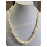 14K white gold & diamonds pearl necklace triple sa