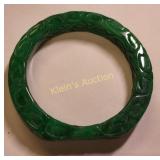 vtg green jade bracelet icy green Burma?