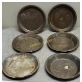 antique pie tins 9' lots of great names 6 x bid