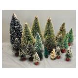 lot of 20 pcs vtg antique bottle brush Christmas t