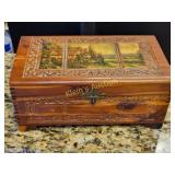 vtg cedar jewelry box mirrored inside Mint!