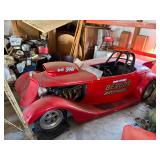 Country Auction - Estate of Darrell Bergor - Tools - Cars - Pyrex Collection - Equipment