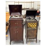 Victrola including VV – XIV – 109117E, Edison record players