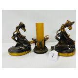 #7 Group of nude figures incl. art nouveau lamp and bookends