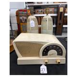 #27 Truetone boomerang radio & (2) Mitchell "Lumitone" streamline Art Deco radio table lamps