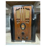 #87 Vintage Philco Tombstone Radio Model #620