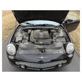 3.9L DOHC 32-valve V8 engine