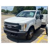 UM#1203 2017 Ford F350 DRW Service body truck