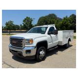 UM#1209 2017 GMC Sierra 3500 HD DRW Service body truck