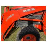 Kubota LA724 Loader