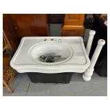 #423 Large Porcelain Sink with Legs (no fixtures)