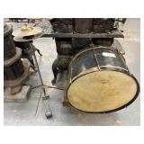 #433 Vintage Drum with Cymbal Stand