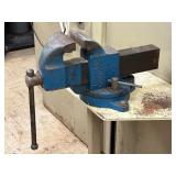 Lot #7 Morgan Milwaukee Heavy Duty Bench Vice