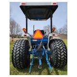 Ford -New Holland 1920 with 7308 Loader Ford -New Holland 1920 with 7308 Loader