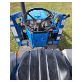 Ford -New Holland 1920 with 7308 Loader Ford -New Holland 1920 with 7308 Loader