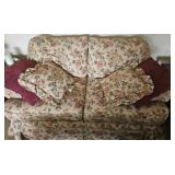 Super Clean Vintage Sofa Super Clean Vintage Sofa