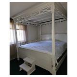 American Signature Bedroom Suite w/ Poster Bed