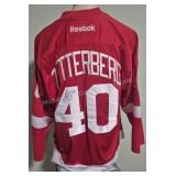 Detroit Red Wings Hendrik Zetterberg Signed Jersey