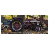 International Harvester 340 Utility Tractor