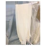 4 DRAPE PANEL AND 2 TOP AND BOTTOMS