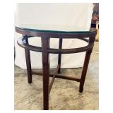 ROUND END TABLE DARK WOOD FINISH GLASS TOP 25D